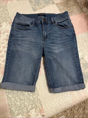 d. jeans Women's  Washed Blue Denim Bermuda Shorts